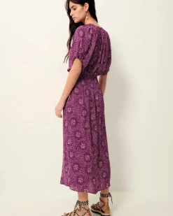 Discount Amber Robes